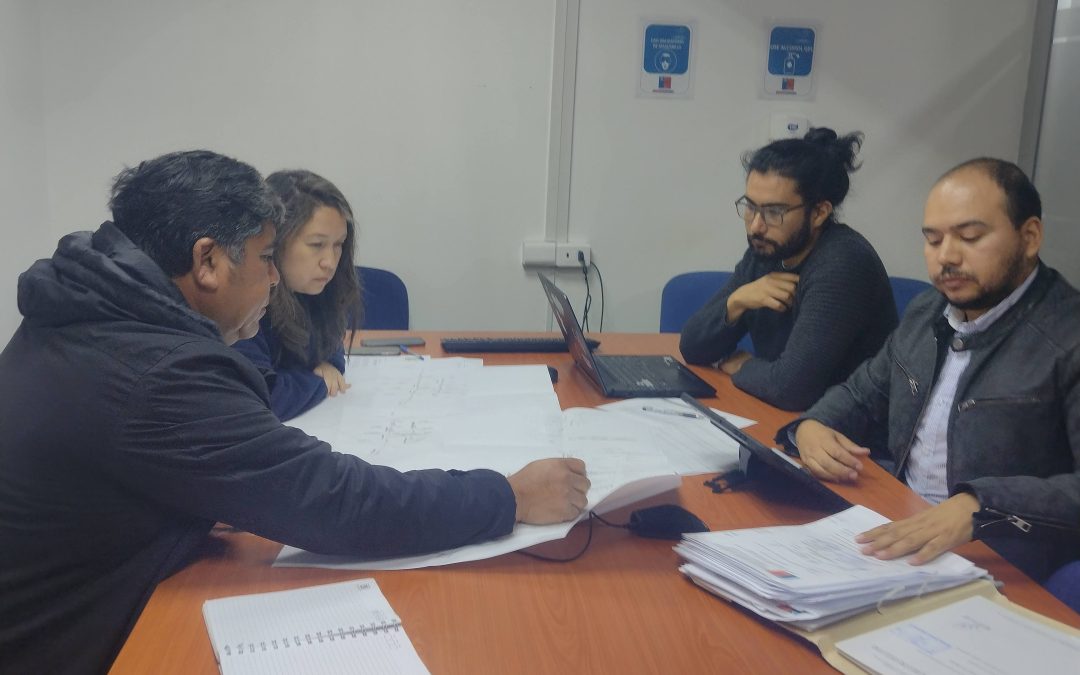 Reunión con Serviu de la Araucanía y ESSSI para proyecto alcantarillado y pavimentación.