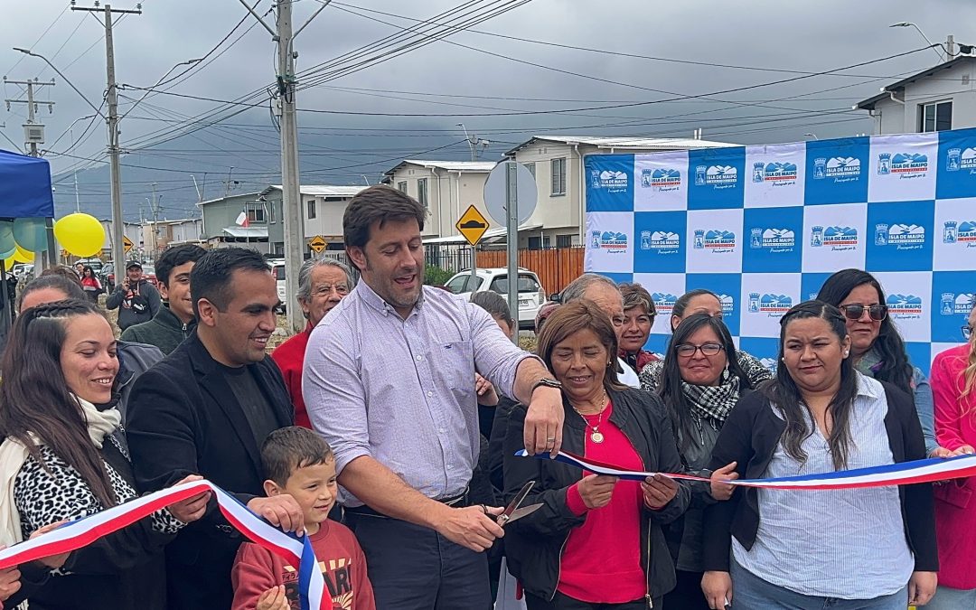 Ceremonia de inauguración y corte de cinta Feria Libre «Entre Viñas» en Aires del Maipo