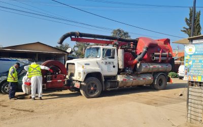 Trabajos de limpieza de redes con camión vactor: Las Aralias, Padre Hurtado