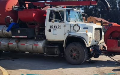 Nuestro querido camión vactor en acción