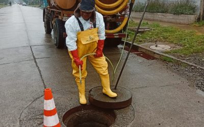 Trabajos de limpieza profunda en nuestras redes de alcantarillado | Pillanlelbún
